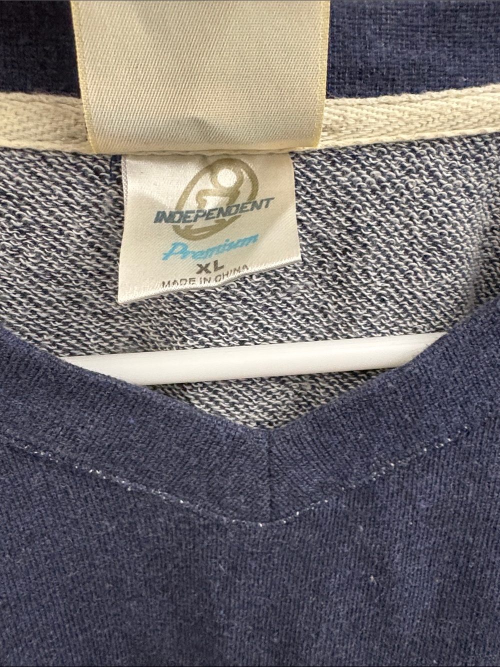US Air Force Mens V Neck Sweater Size XL Military Navy Blue - Picture 5 of 7